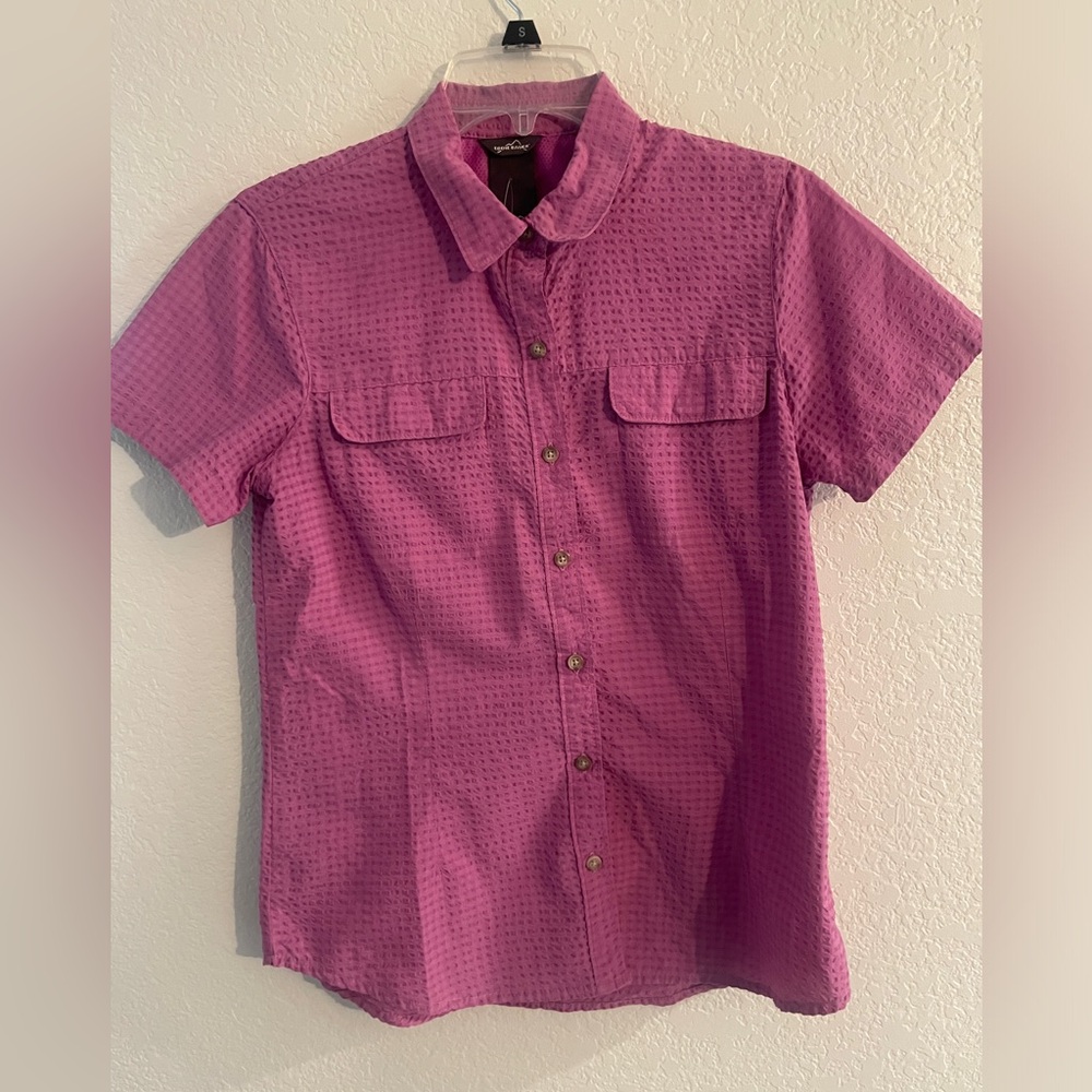 Eddie Bauer woman’s purple button up blouse size XS